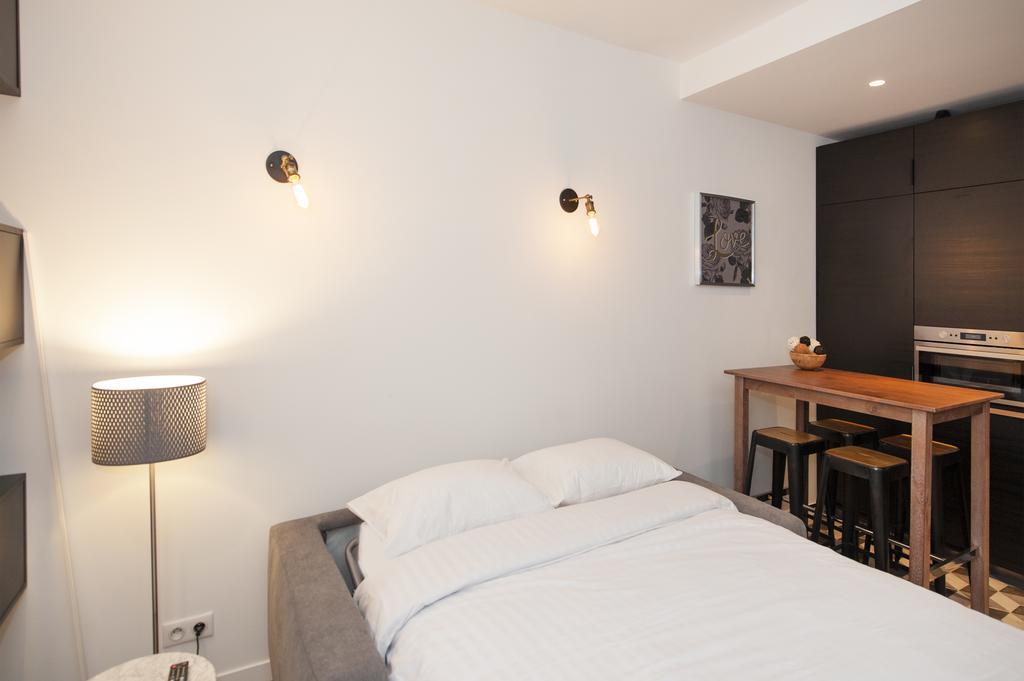 Pick A Flat'S Apartment In Le Marais - Rue Sainte Croix De La Bretonnerie Paris Rom bilde