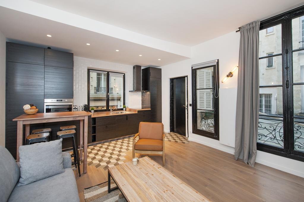 Pick A Flat'S Apartment In Le Marais - Rue Sainte Croix De La Bretonnerie Paris Eksteriør bilde